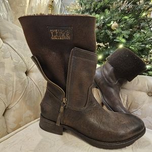 Genuine leather booties with genuine shirling lining